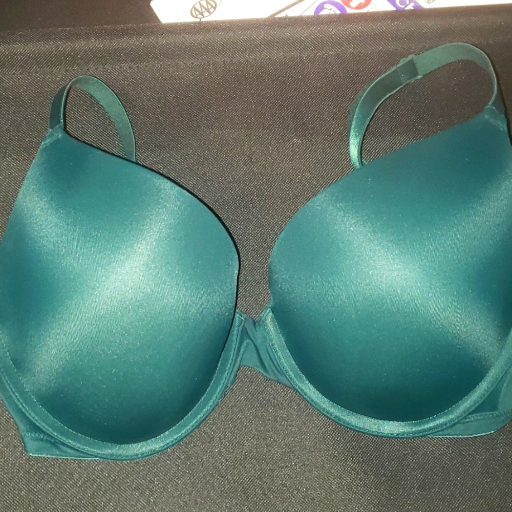 Pink Bra, emerald green sz 32 DD